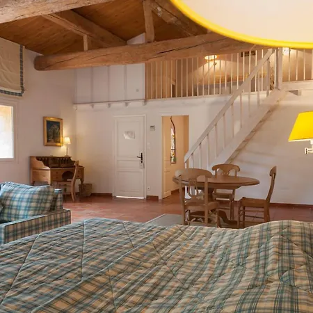 Domaine D'auriac - Relais & Chateaux 5* قرقشونه