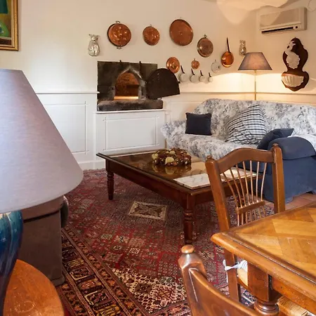 Domaine D'auriac - Relais & Chateaux 5* قرقشونه